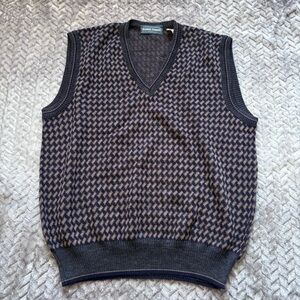Men’s Vintage Kenneth Robert’s Sweater Vest made in Italy Wool Blend size XL